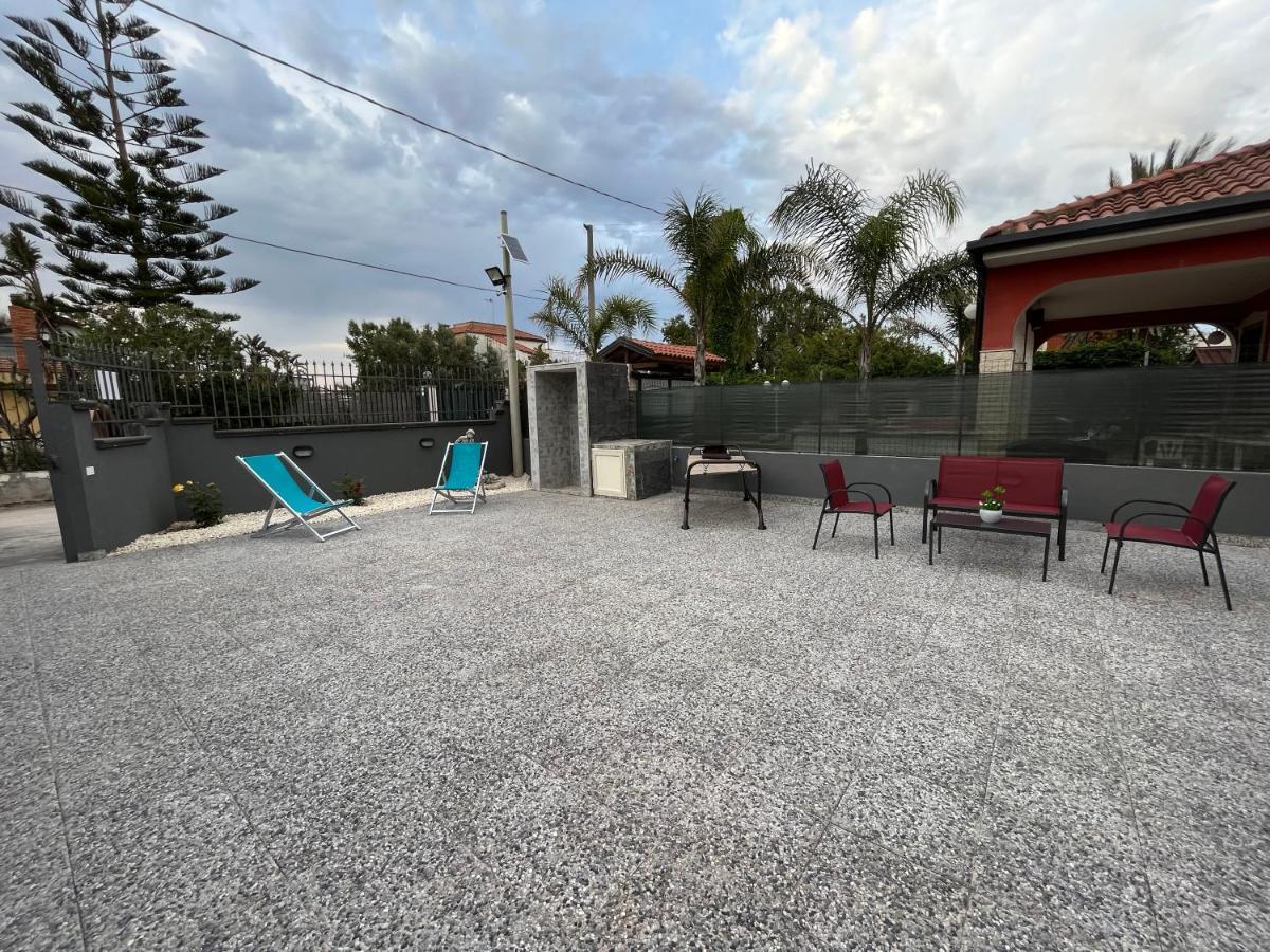 Baciati Dal Sole Apartment Catania Exterior photo